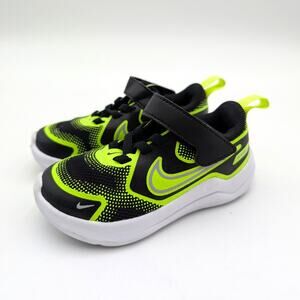 Nike Cosmic Runner Sneaker Shoes Kids Black/Volt/Wolf Grey Size US6C EU22